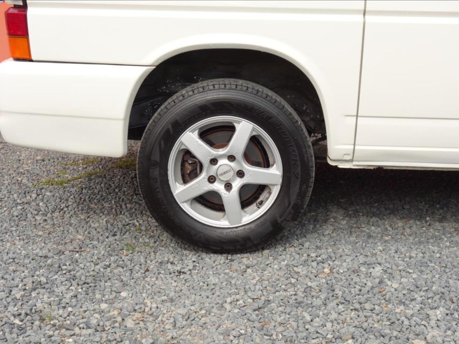 Volkswagen Transporter 9