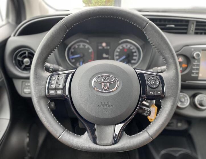 Toyota Yaris 15