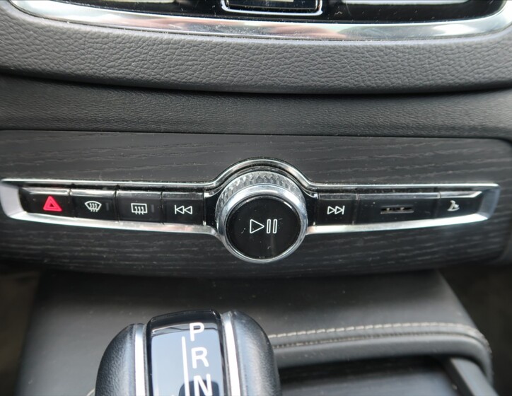 Volvo XC90 29