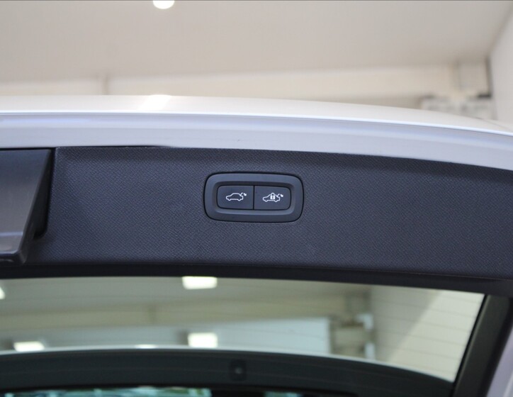 Volvo XC90 22