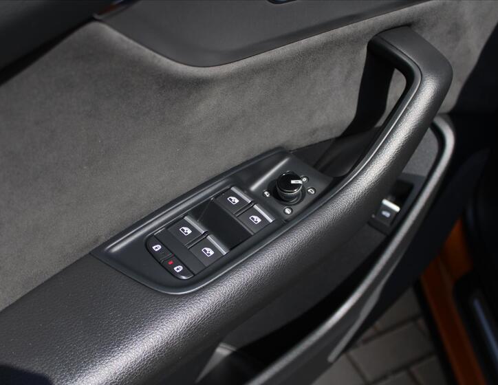 Audi Q8 31