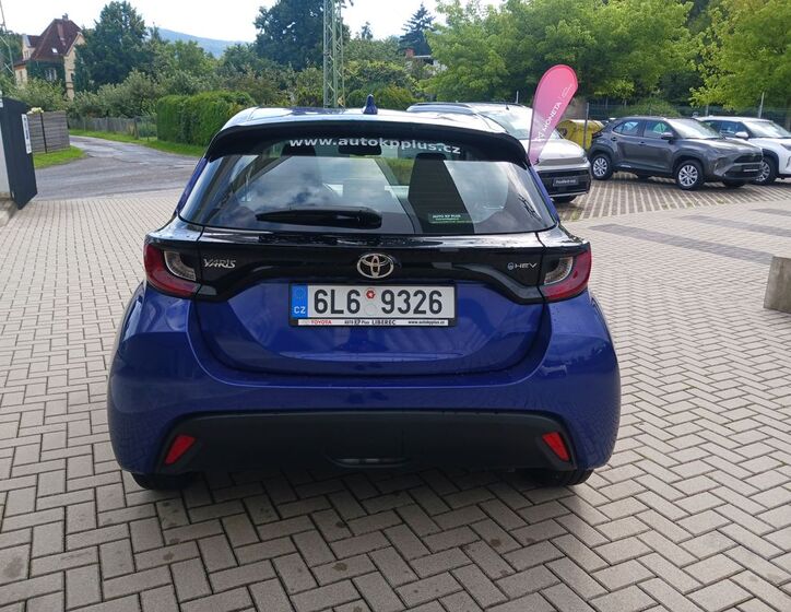 Toyota Yaris 30