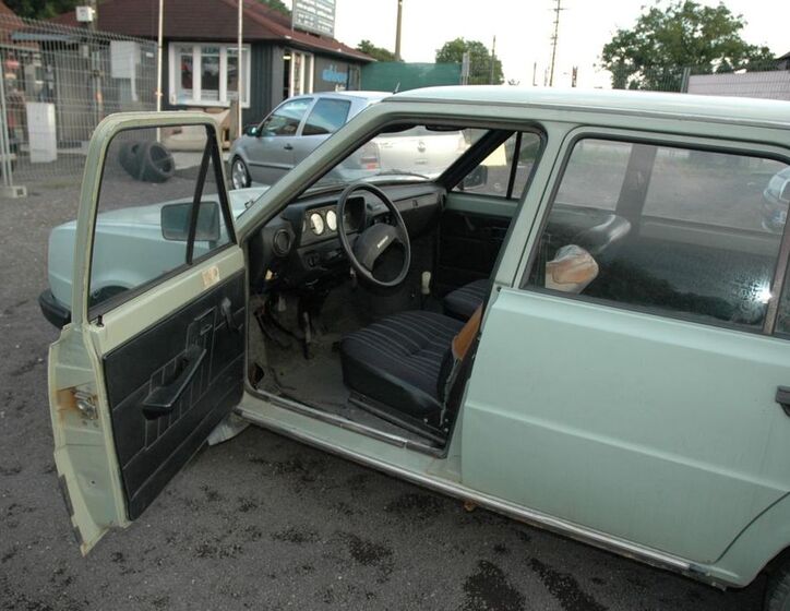 Škoda 120 8