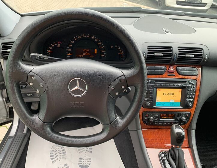 Mercedes-Benz Třídy C 12