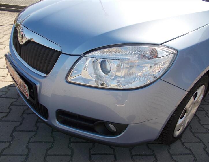 Škoda Roomster 7