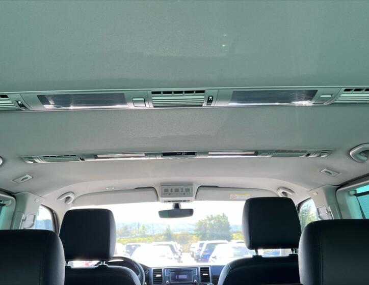 Volkswagen Multivan 21