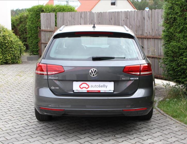 Volkswagen Passat 4