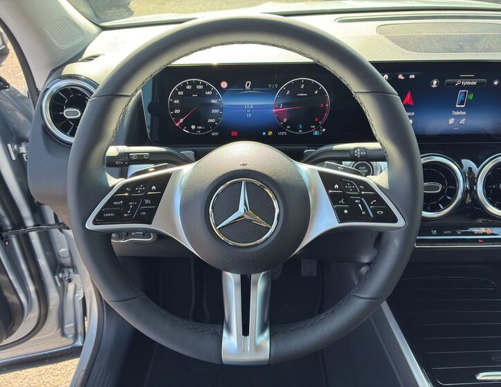 Mercedes-Benz GLB 18