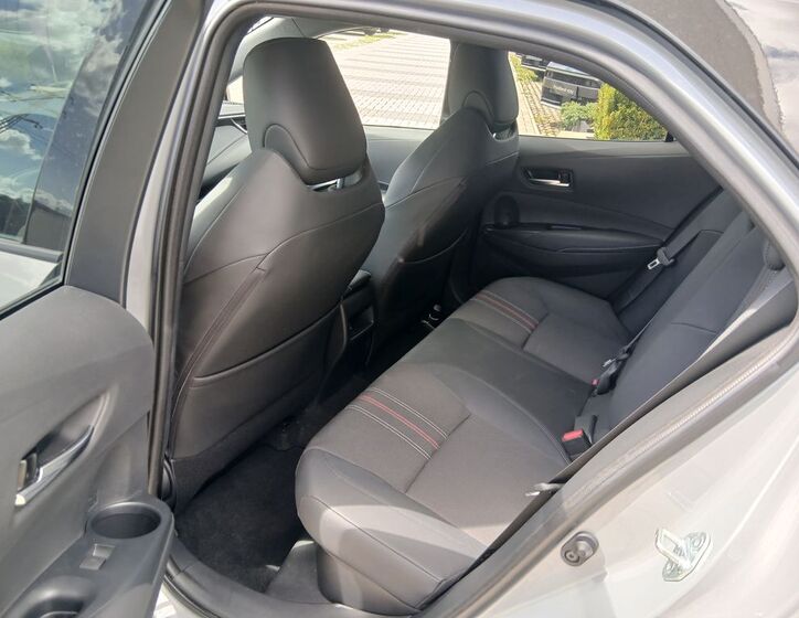 Toyota Corolla 13