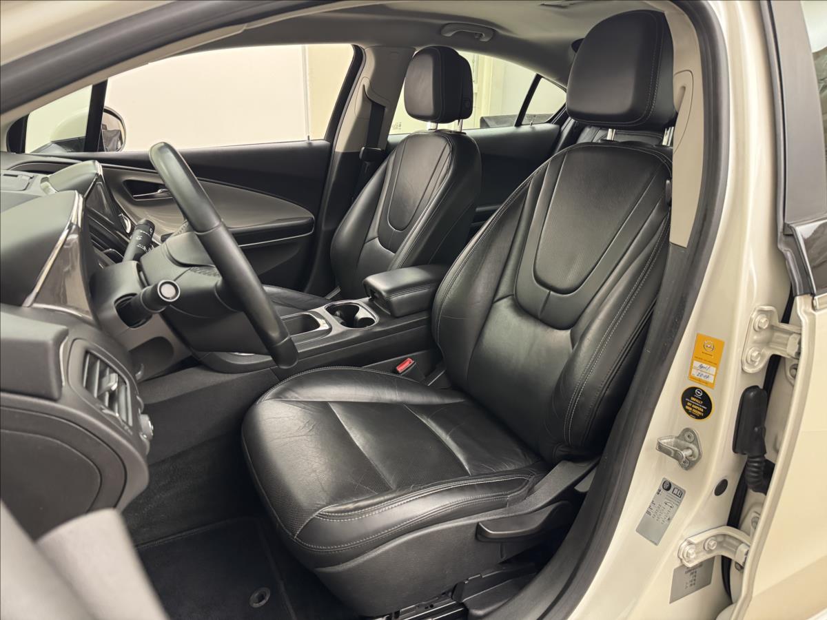 Opel Ampera