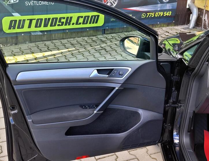 Volkswagen Golf 46