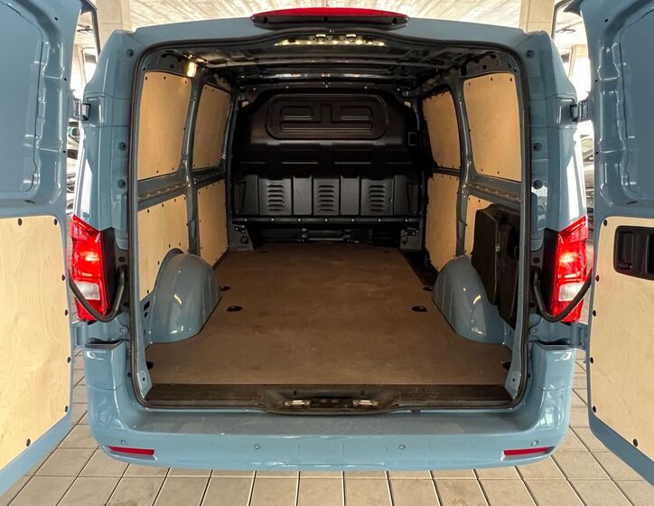 Mercedes-Benz Vito 14