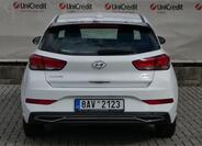 Hyundai i30 4