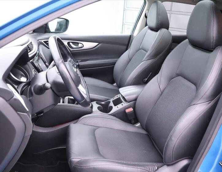 Nissan Qashqai 12