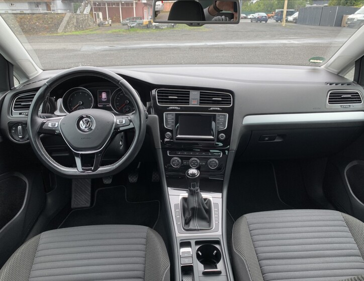 Volkswagen Golf 14