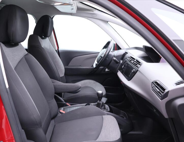 Citroën Grand C4 Picasso 11