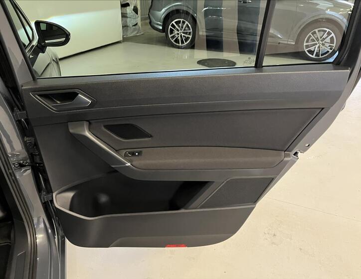 Volkswagen Touran 28