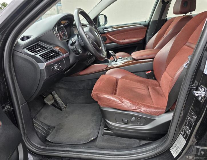 BMW X6 9