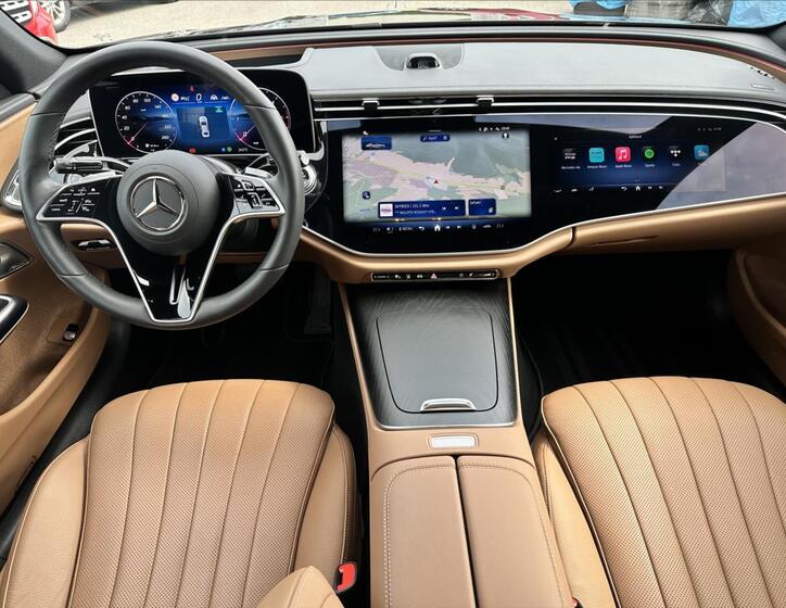 Mercedes-Benz Třídy E 9