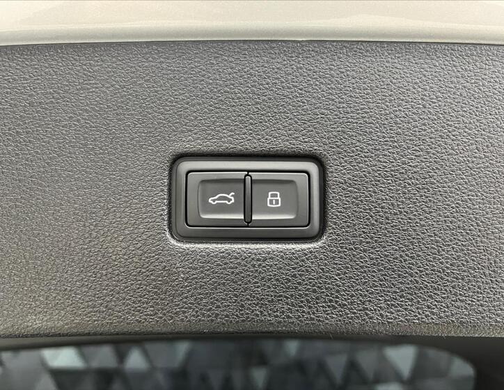 Audi Q8 35