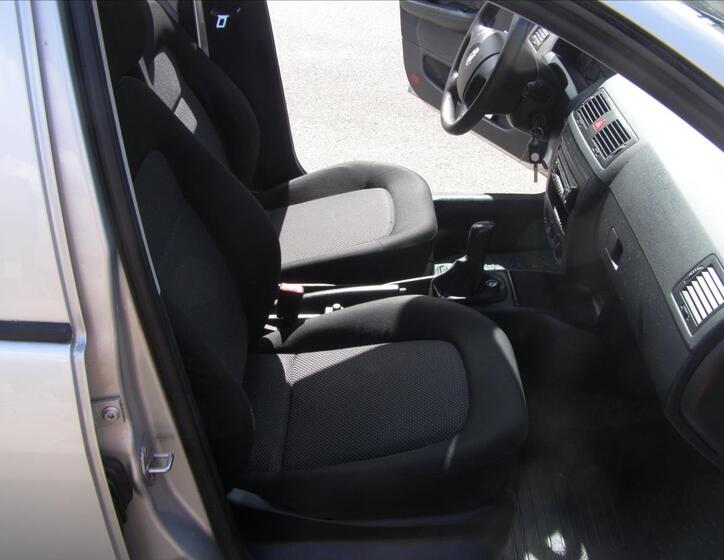 Škoda Fabia 17