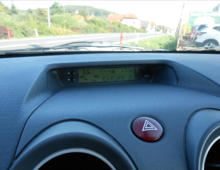 Mitsubishi Colt 12