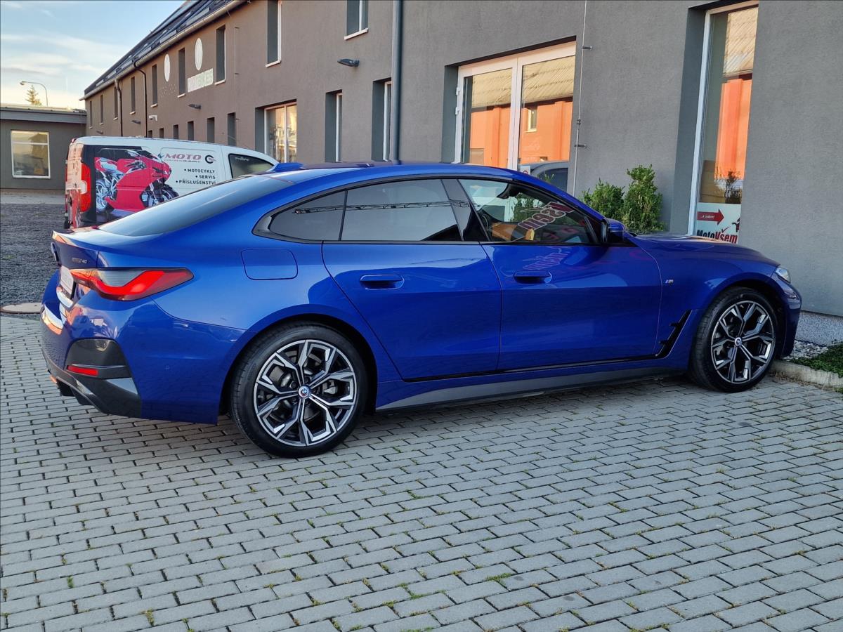 BMW i4