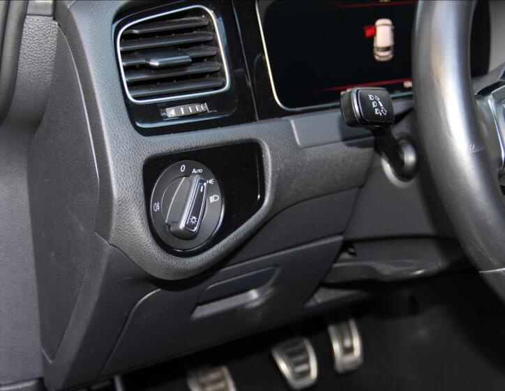 Volkswagen Golf 29