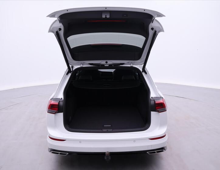 Volkswagen Golf 9