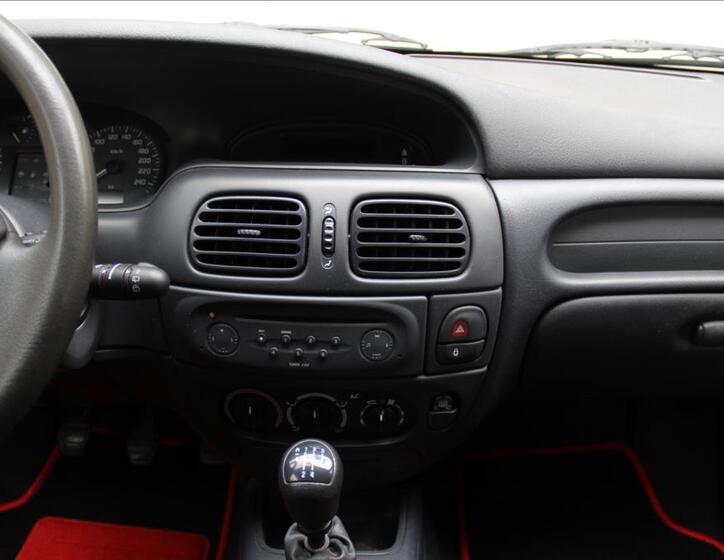 Renault Mégane 25
