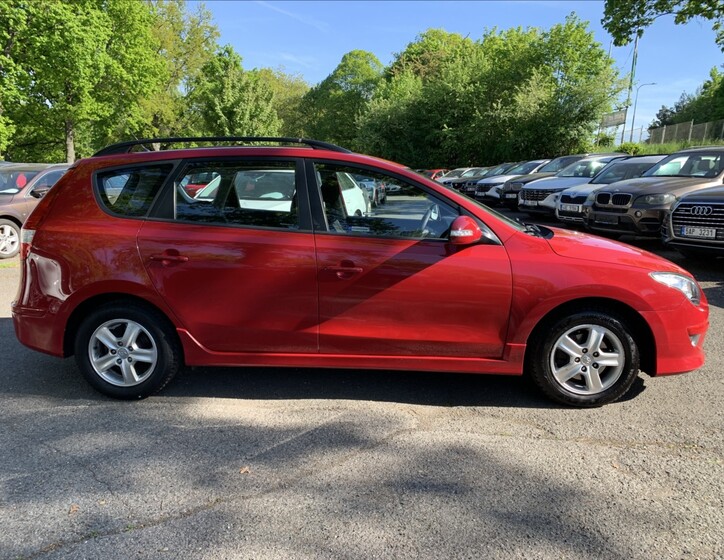 Hyundai i30 4
