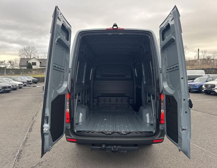 Mercedes-Benz Sprinter 16