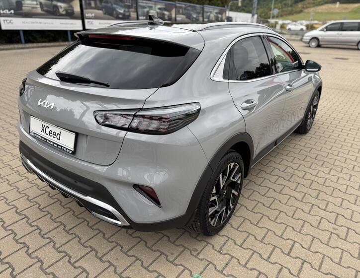 KIA XCeed 7