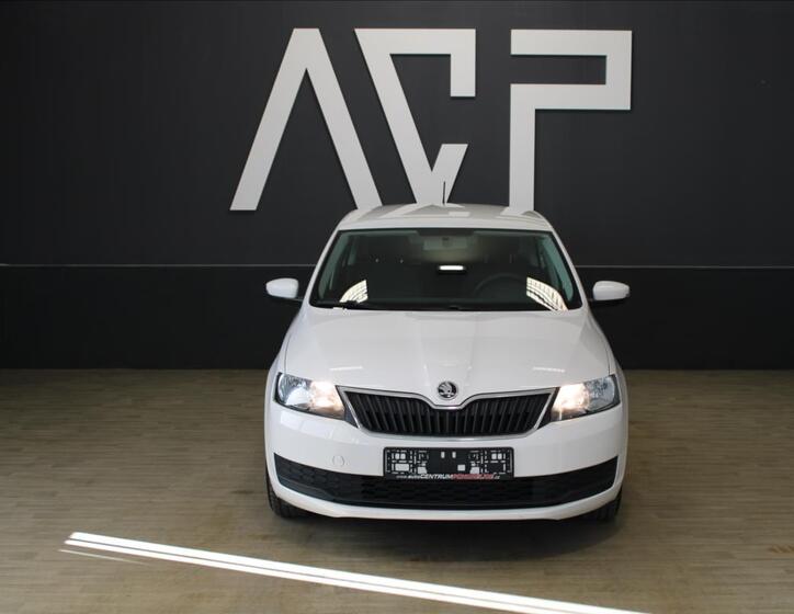 Škoda Rapid 3