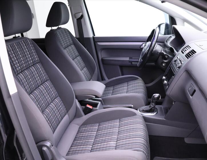 Volkswagen Touran 13