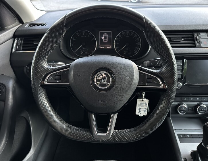 Škoda Octavia 11