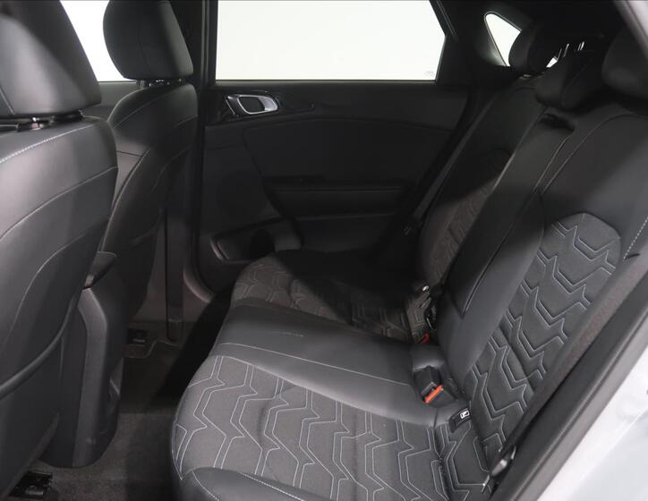 KIA Ceed 14