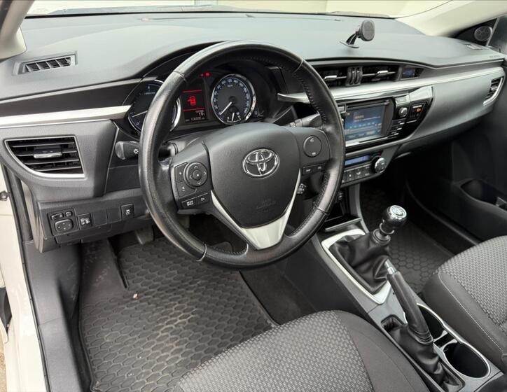 Toyota Corolla 7