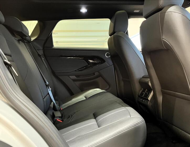Land Rover Range Rover Evoque 23