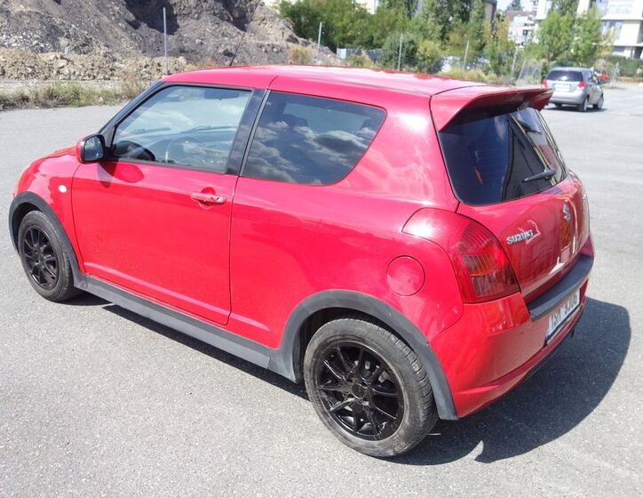 Suzuki Swift 8