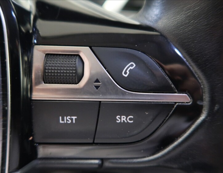 Peugeot 5008 17
