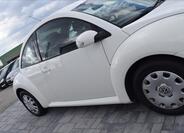 Volkswagen New Beetle 9