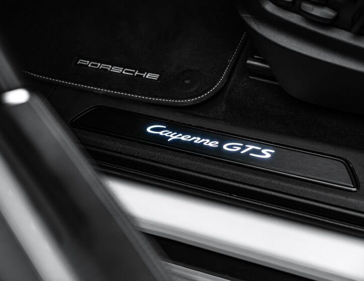 Porsche Cayenne 21