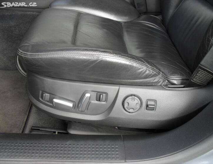 Audi A8 11