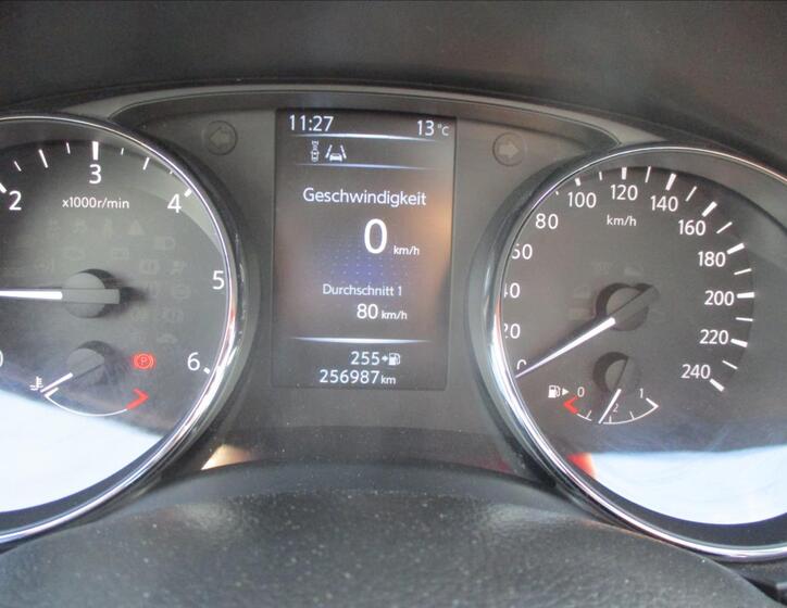 Nissan Qashqai 15
