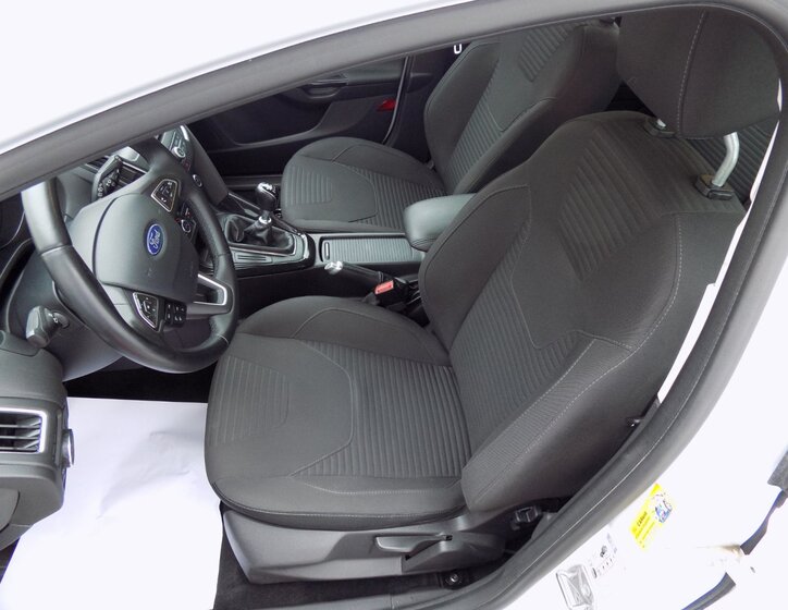 Ford Focus 9