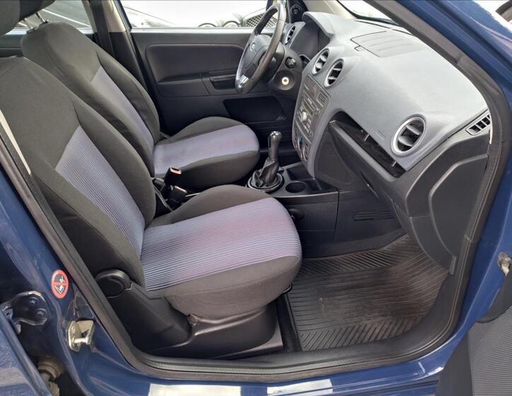 Ford Fusion 12