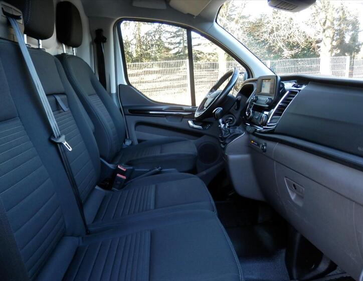 Ford Transit Custom 14