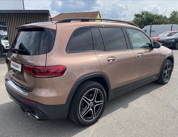 Mercedes-Benz GLB 5