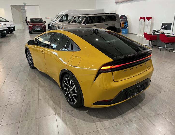 Toyota Prius 8